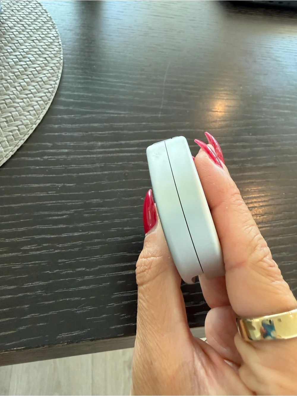 Oura ring 5, size 6, charging case